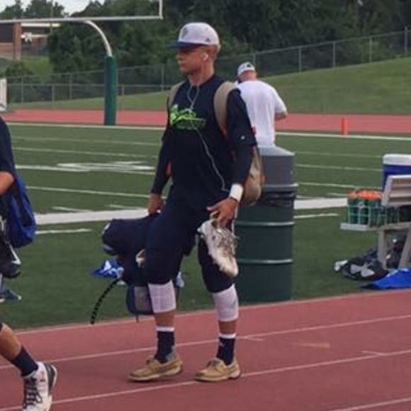 Meet your Posher, Elliot - Picture 1 of 1